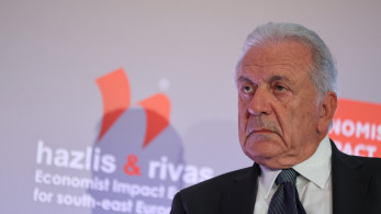 Η Κομισιόν στηρίζει Αβραμόπουλο: Καμία παραβίαση των όρων που περιλαμβάνονταν στην απόφαση του Σώματος των Επιτρόπων (video)