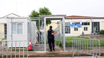 Στο κενό η εργαλειοποίηση: άδεια η αίθουσα στη δίκη των Τεμπών που ήταν «ακατάλληλη»