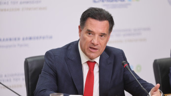 Άδωνις Γεωργιάδης σε σκιτσογράφο Στάθη για την επίθεση σε Μανωλίδου: Είσαι συμπλεγματικός μισογύνης