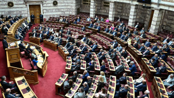 Το «σειριακό» ελάττωμα της αντιπολίτευσης