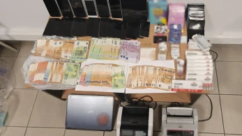 Στα «δίχτυα» της ΕΛΑΣ κύκλωμα τοκογλυφίας και εκβιασμών - Τέσσερις συλλήψεις