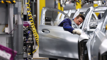 «Καμπανάκι» Mercedes, Stellantis και Volkswagen προς ΕΕ: Αλλάξτε τους κανόνες για να επιβιώσουμε στον παγκόσμιο ανταγωνισμό