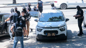 Στην ανακρίτρια ο 24χρονος για τη φονική επίθεση στο σπίτι της οικογένειας Νέστορα