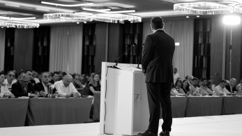 Όταν ο Τσίπρας έπαιξε τη χώρα στα ζάρια και έκανε την Kolotoumpa διεθνή… όρο