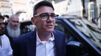 Βρετανία: Ο Άντι Μπέρναμ αναλαμβάνει ηγεσία στους Εργατικούς, ένα βήμα πριν την Ντάουνινγκ Στριτ