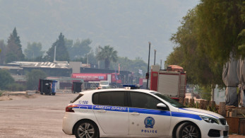 Ισχυρές αστυνομικές δυνάμεις στο Πόρτο Γερμενό - Απομακρύνθηκαν πάνω από 1.000 πολίτες (video)