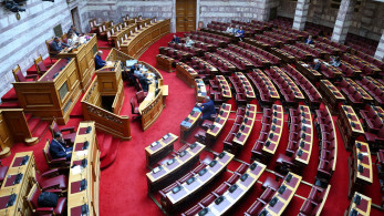 Φλωρίδης προς Ζωή: «Το έργο σας δεν κόβει εισιτήρια»
