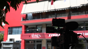 Βάση και στελέχη κουνάνε μαντίλι στους... αρχηγούς των 7+1 βουλευτών
