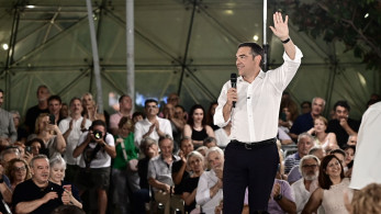 Τα ψέματα με το μαξιλάρι των 37 δισ.: πού τα βρήκε ο σύντροφος Αλέξης Τσίπρας - η αλήθεια τον εκθέτει