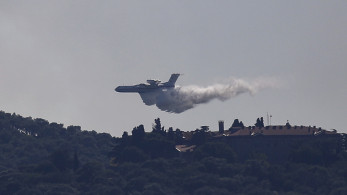 Σερβία: ζητά βοήθεια από τη Ρωσία στη μάχη κατά των πυρκαγιών