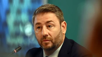 Υπό πίεση ο Ανδρουλάκης: Ψίθυροι για έκτακτο συνέδριο, αν δεν ανακάμψει το ΠΑΣΟΚ