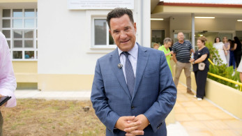 Άδωνις Γεωργιάδης από Σέρρες: «Να ανάβουμε ένα κεράκι για τον Κωνσταντίνο Καραμανλή που μας έβαλε στην ΕΟΚ» (video)