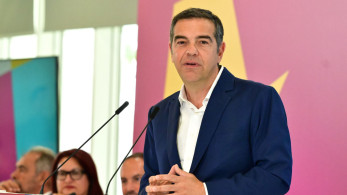 Τριλογία: πρεμιέρα για το παραμυθένιο «ντοκιμαντέρ» Τσίπρα - Φαβορί για το χρυσό βατόμουρο