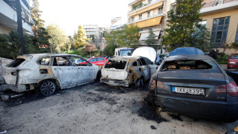 Κόρινθος: βίντεο-ντοκουμέντο από απόπειρα εμπρησμού αυτοκινήτων (video)