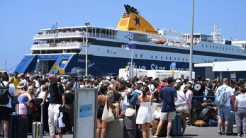 Κυριακή με αυξημένη κίνηση σε Πειραιά, Ραφήνα και Λαύριο - Δεκάδες δρομολόγια για τα νησιά