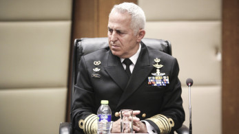 Ο ναύαρχος που ξέρει από κύματα, αλλά περισσότερο από… κόμματα