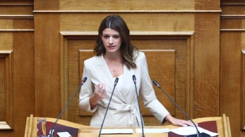 Η Νοτοπούλου αναγνωρίζει το έργο του Άδωνι: Ένα αίτημα δεκαετιών γίνεται πράξη