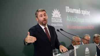 Ο Δούκας φλερτάρει με Τσίπρα και ο Ανδρουλάκης φαντάζεται συνεργασία ΝΔ - ΕΛΑΣ