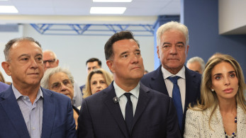 Ο Άδωνις Γεωργιάδης φώναξε μαζί με συνδικαλιστές συνθήματα - «Επιτέλους, λίγη συμμορία μιζέριας» (video)