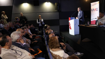 Δεν χάνει το… χιούμορ του ο Τσίπρας: το «ανέκδοτο» με τις εκλογές που δεν έγιναν εξαιτίας του
