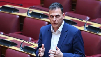 Απαράδεκτος Καραμέρος: Η κυβέρνηση κάνει πλασμαφαίρεση στους πολίτες (video)