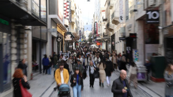 Η κυβέρνηση διατηρεί τον πολιτικό έλεγχο του παιχνιδιού, αλλά έχει προκλήσεις να αντιμετωπίσει