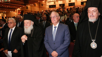Κωνσταντίνος Τασούλας και Αρχιεπίσκοπος Ιερώνυμος στην εκδήλωση για τη Μονή Ξενοφώντος στο Μέγαρο Μουσικής Αθηνών