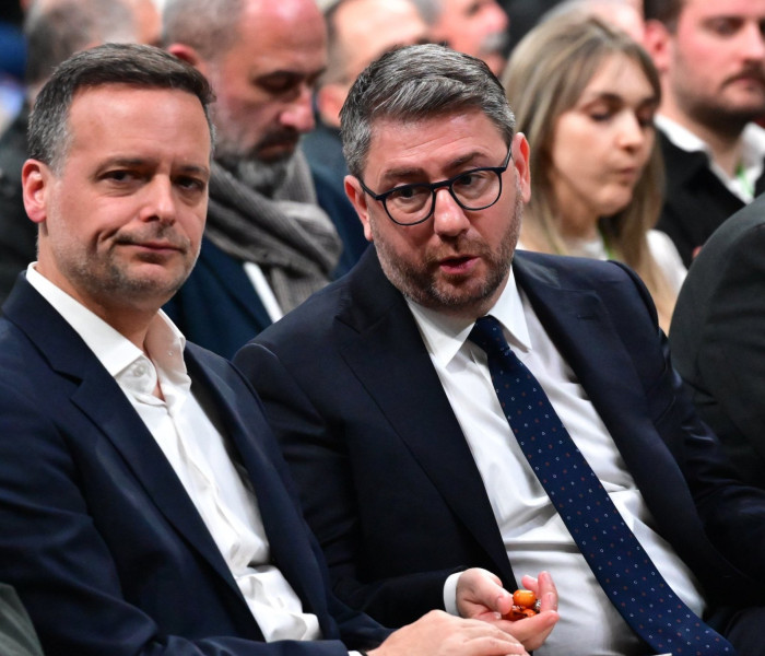 Χαμός στο ΠΑΣΟΚ: Ανδρουλάκης κατά Δούκα και Δούκας κατά Βενιζέλου
