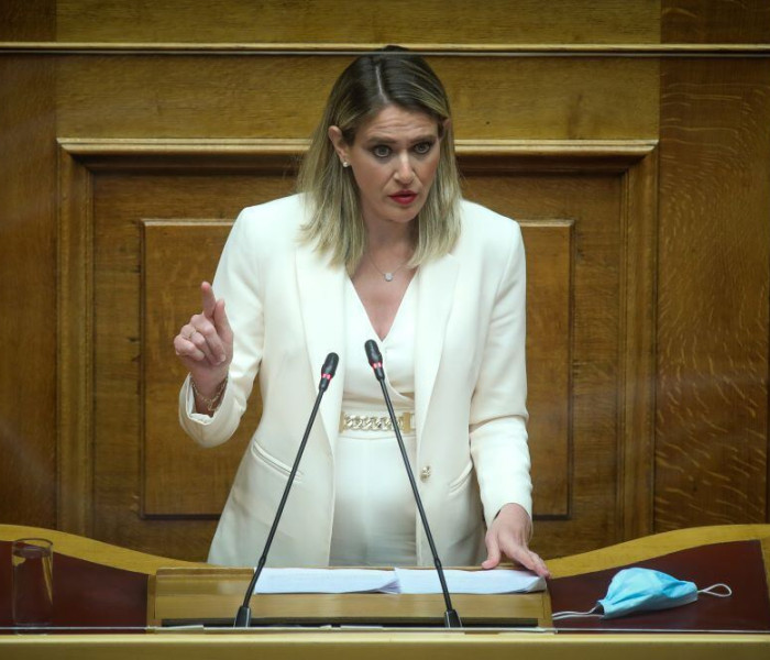 Άννα Ευθυμίου: Το ΠΑΣΟΚ είναι τρίτο κόμμα, αλλά θέλει να βγει πρώτο με μία ψήφο (video)