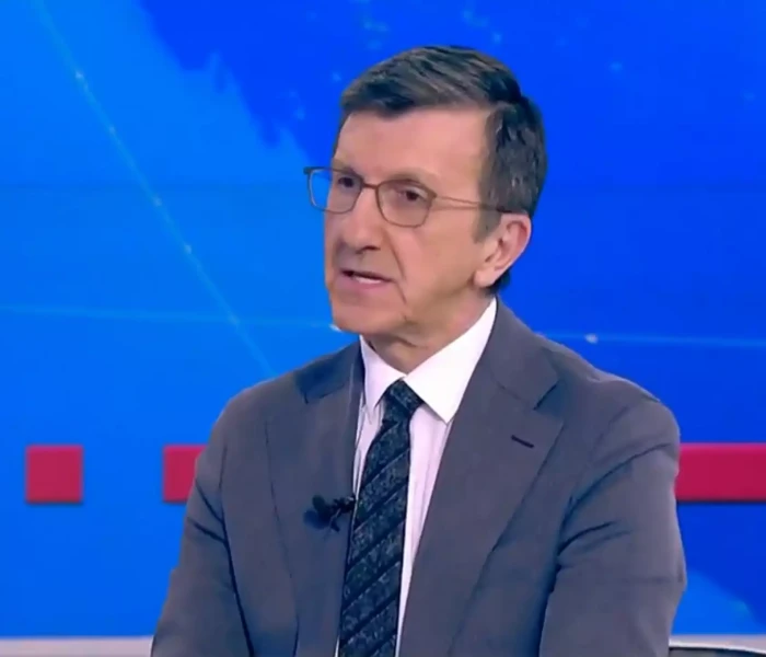 Άρης Πορτοσάλτε στον Χάρη Ιωάννου, στον ΣΚΑΪ: Πες στον Πιερρακάκη να σου δώσει το δίευρο να φουλάρεις (video)