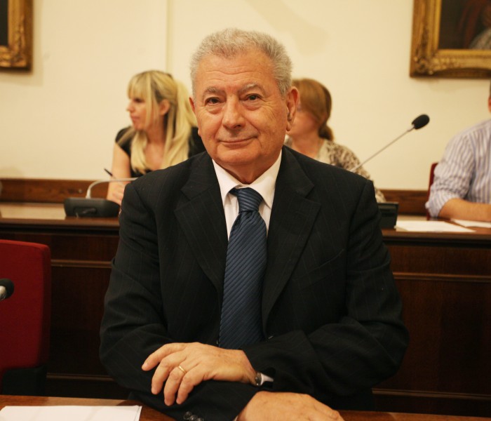 Σήφης Βαλυράκης: «Είδα να τον χτυπούν με κοντάρι στο κεφάλι και να πέφτει στη θάλασσα», κατέθεσε αυτόπτης μάρτυρας