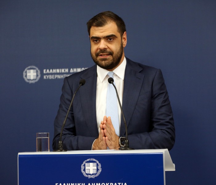 Παύλος Μαρινάκης: Η αξιοπρέπεια επανέρχεται στη χώρα - Τα πλεονάσματα Μητσοτάκη δεν είναι από υπερφορολόγηση (video)
