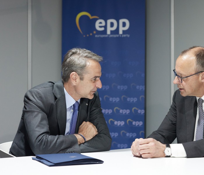 Συνάντηση Μητσοτάκη με Μερτς στο Βερολίνο: στην ατζέντα το μεταναστευτικό