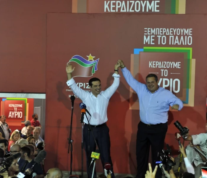 10 χρόνια από το δραματικό 2015: η κωλοτούμπα Τσίπρα και το δημοψήφισμα που έπαιξε την Ελλάδα στα ζάρια