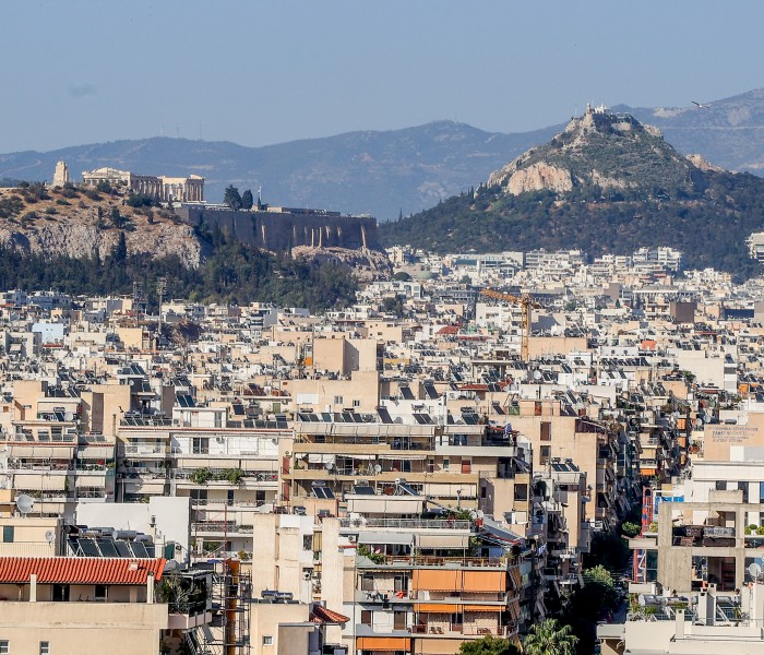 Μέτρα-ανάσα για οφειλέτες: 240 δόσεις, προστασία της πρώτης κατοικίας και «κούρεμα» χρεών