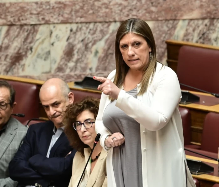 Η Ζωή (ξανα)απειλεί το ΠΑΣΟΚ: έπεσε πάλι στην… παγίδα ο Ανδρουλάκης