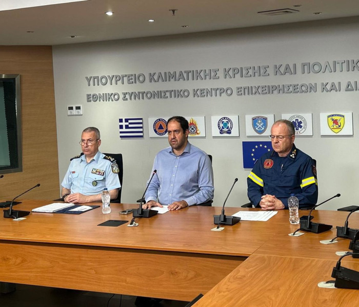 Ο Κεφαλογιάννης κατακεραυνώνει Πελετίδη για παραβίαση 112 και αδράνεια στις πυρκαγιές