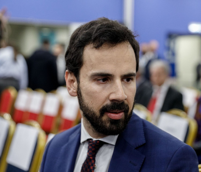 Νίκος Ρωμανός κατά Αλέξη Τσίπρα: Μηδενική αξιοπιστία, εγκαινίαζε μουσαμάδες (video)