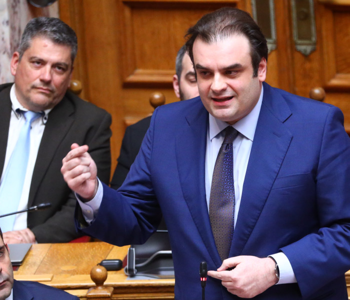 Πιερρακάκης «ισοπεδώνει» Φάμελλο: Το Υπερταμείο φέρει την υπογραφή ΣΥΡΙΖΑ - Επί θητείας σας χρεοκόπησαν τα ΕΛΤΑ (video)