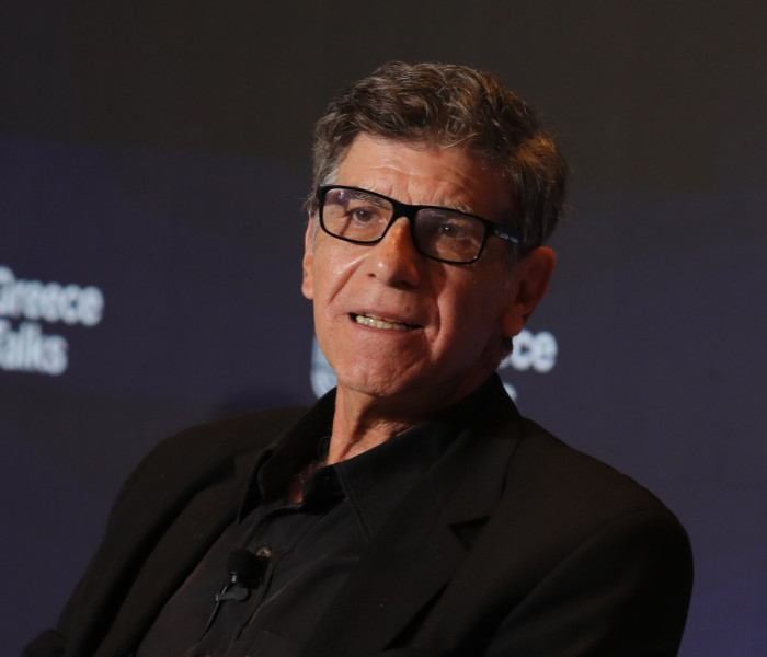 Καρφιά Μπέζου σε Τσίπρα: Έχουμε μια τάση να γράφουμε βιβλία και όχι να διαβάζουμε