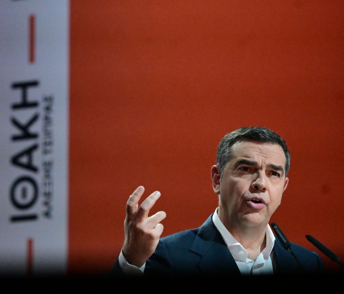 Καυστικός Μάνος Βουλαρίνος: Ο Νίκος Μαραντζίδης άρχισε σιγά-σιγά να λέει την αλήθεια στον Αλέξη Τσίπρα (video)