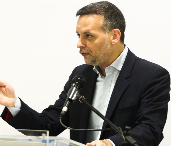 Απίστευτος Δούκας: οι εικόνες από τις πρόσφατες πλημμύρες στην Αθήνα ήταν προϊόν A.I.