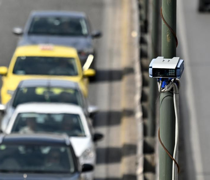 Πού τοποθετήθηκαν οι πρώτες κάμερες με AI στην Αττική - Πώς θα φτάνουν οι κλήσεις (video)
