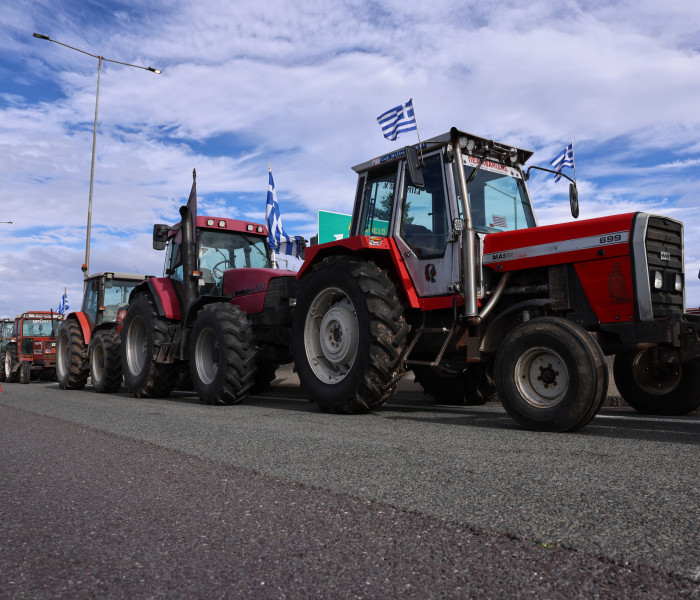 Αγρότες: τελειώνουν τα μπλόκα, αποχωρούν εντός ημερών τα τρακτέρ - Σκέψεις για κάθοδο στην Αθήνα