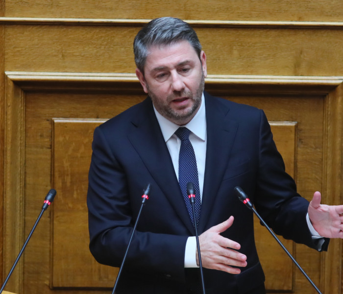 Νίκος Ανδρουλάκης: μαέστρος του «φταίνε οι άλλοι», με soundtrack τις αποζημιώσεις του ελληνικού λαού