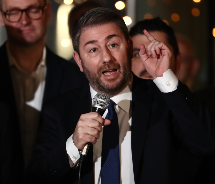 Με συνθήματα και καταγγελίες ο Ανδρουλάκης προσπαθεί να κρύψει την αδράνεια του ΠΑΣΟΚ