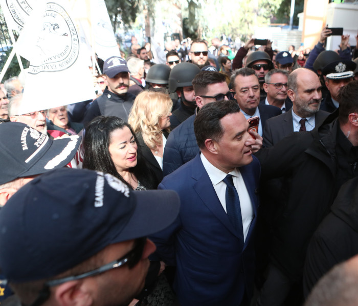 Άδωνις Γεωργιάδης για επεισόδια στη Νίκαια: Δέχτηκα χτυπήματα - Αν δεν ήταν τα ΜΑΤ, θα με είχαν σκοτώσει