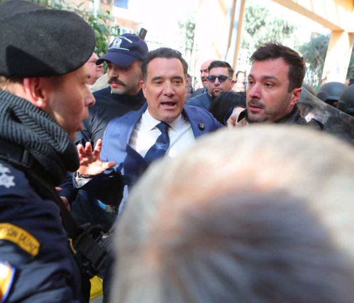 Χάρης Κατσιβαρδάς στο «Μανιφέστο»: Η Δημοκρατία και οι προβατόσχημοι λυκοποιμένες της Αριστεράς