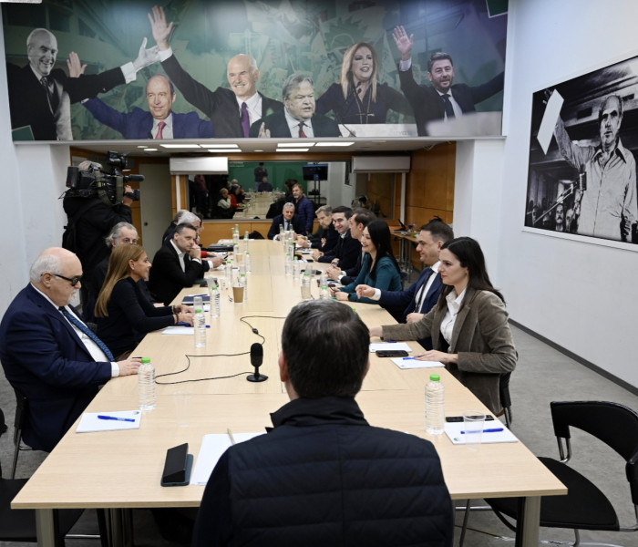 Πάει και τελείωσε: η ΚΟΕΣ αποφάσισε ότι το ΠΑΣΟΚ δεν είναι κόμμα… διαμαρτυρίας