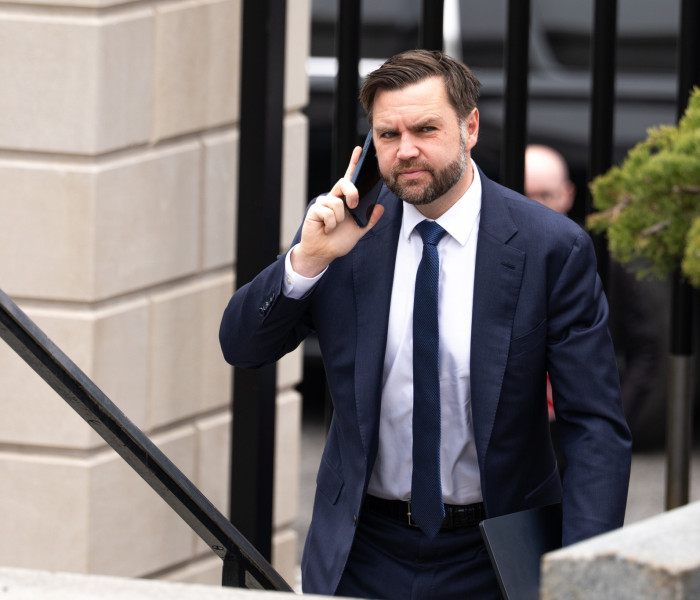 Τζέι ντι Βανς: Αν το Ιράν παραβιάσει την εκεχειρία, οι ΗΠΑ θα δράσουν χωρίς δισταγμό